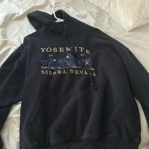 Brandy Melville Yosemite Sierra Nevada hoodie never worn